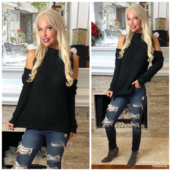 🛍LAST 1! Cold Shoulder Relaxed Fit Sweater! - Picture 6 of 8